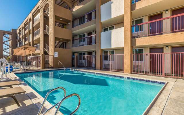 Days Inn by Wyndham Chula Vista/San Diego