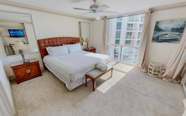 Shoreline Towers 2072 2 Bedroom Condo