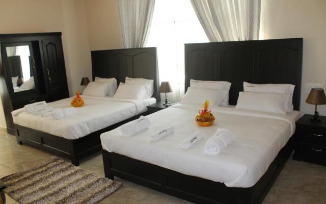 Tripstays 4037