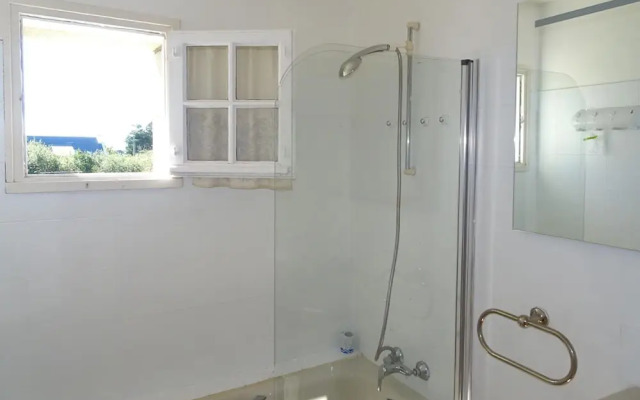 Classic Breton Holiday Home in Sarzeau