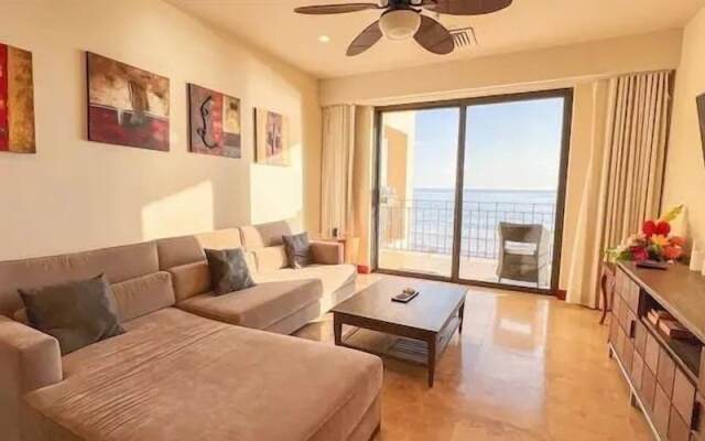 Seaview Oasis 1-BRSuite in Croc's casino
