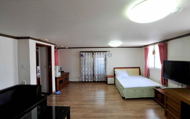 Hi Hotel