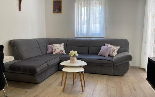 The Big Terrace Apartment