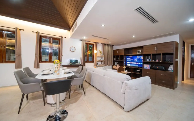 Spacious Private 4 BR Villa With a Working Office