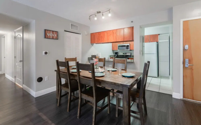 Amazing 3 BR Apartment At Brickell