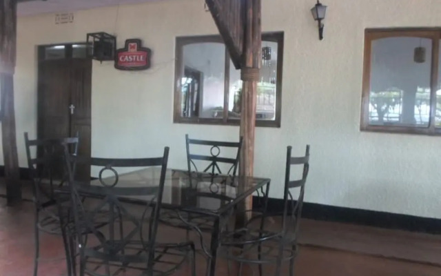 Tarn Hut Resort
