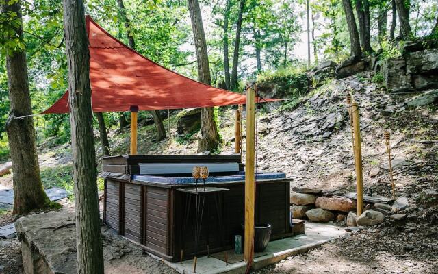 The Old Catskill Game Farm Inn