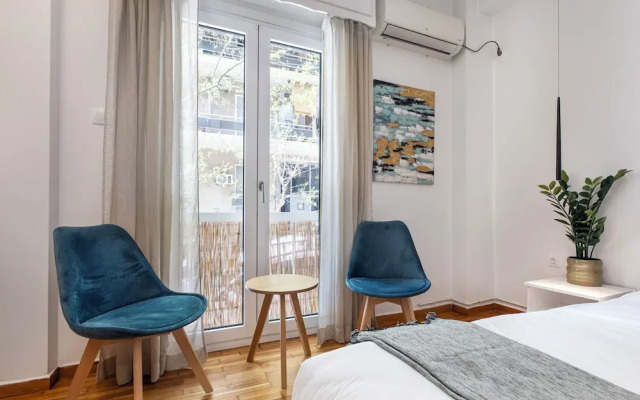 Viora Stunning Deluxe Studio in Athens