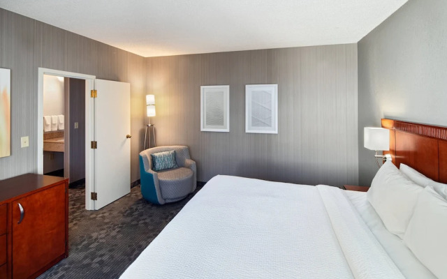 Courtyard Cincinnati Blue Ash