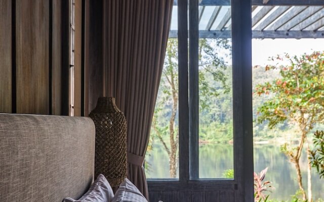 Periyar River lodge