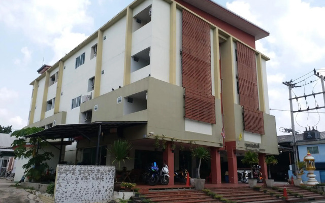TongPrasit Place