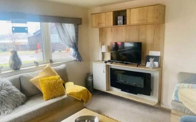 Cosy Hottub Caravan Retreat in Lincolnshire