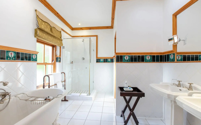Evergreen Manor And Spa