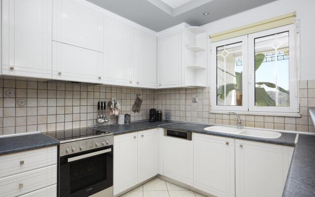 "Dafni Villa" A Place To Visit