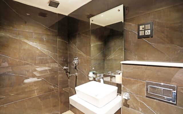 OYO 8902 Hotel Ronald Inn