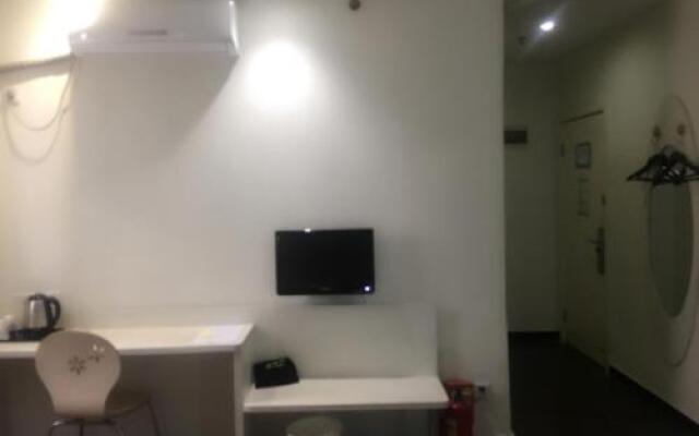 V8 Hotel Xi Cun Branch