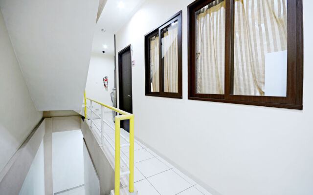 ZEN Rooms Cideng Barat