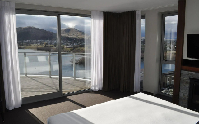 Queenstown Village Apartments