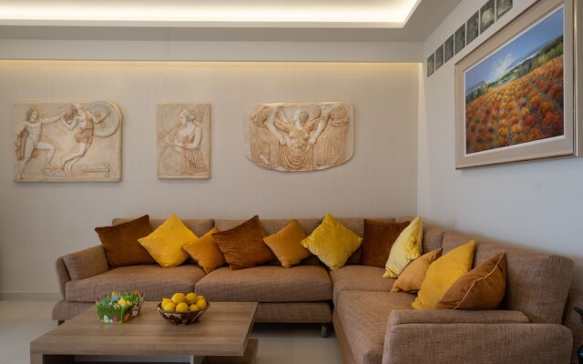 Sirena Tolo Luxury Apartment