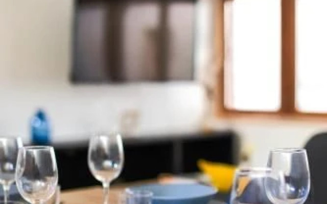 Dominici 1-CahorsCityStay-Centre Clim Netflix