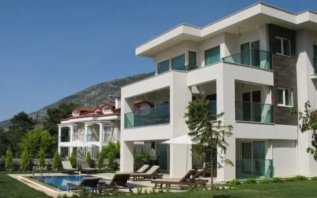 Villa Joy 3 by JoyLettings