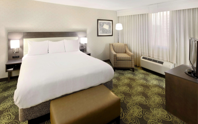 Hilton Garden Inn Reagan National Airport