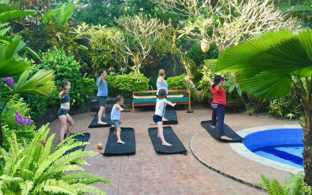 Gunung Paradis Retreat