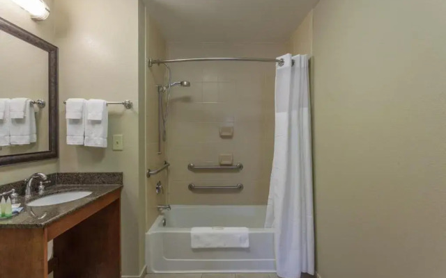 Staybridge Suites North Brunswick by IHG