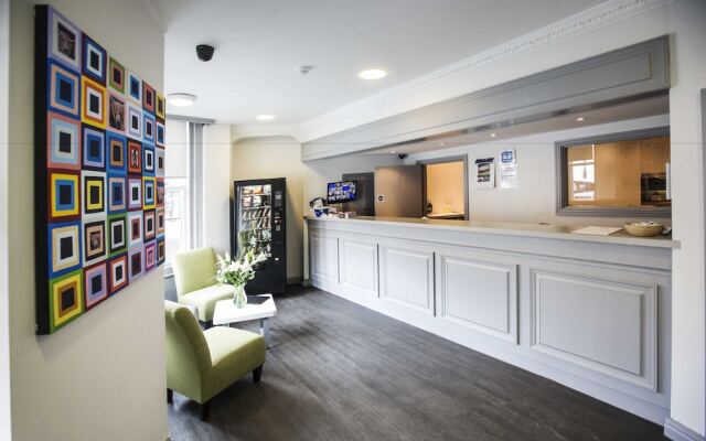 Hotel 52; Sure Hotel Collection by Best Western