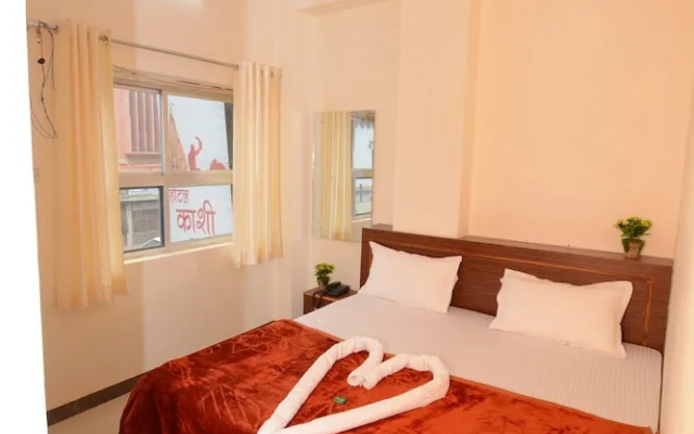 Hotel Kashi Khand