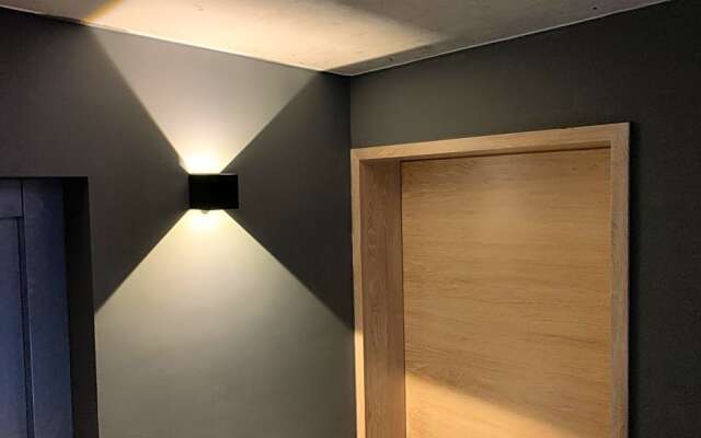 Art Apartments
