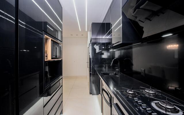 Moderno e amplo apto c/ suite em Jurere RVO201