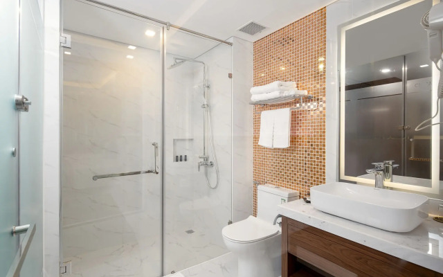 CN Palace Boutique Hotel & Spa