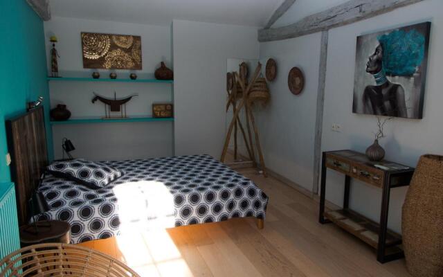 La Caverie De Peyroux A Orthevielle (40300)