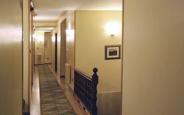 Hotel América