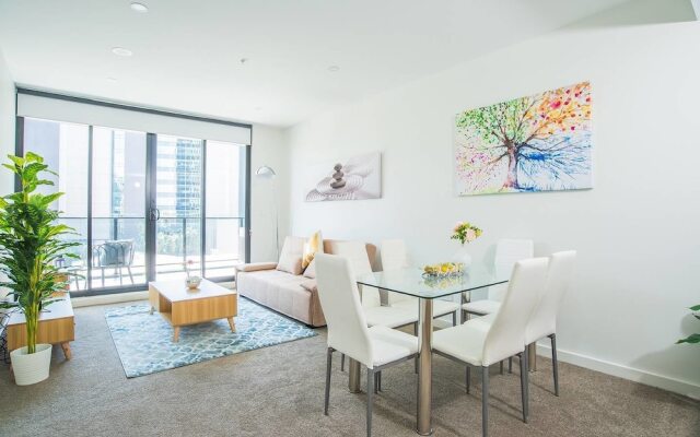 Modern And Chic Apartment Next To Parramatta Station