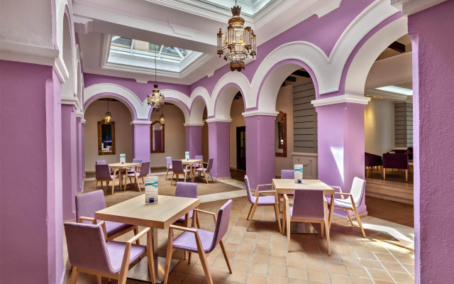 Barcelo Isla Canela Hotel