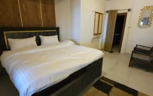 Misty Peaks Resort