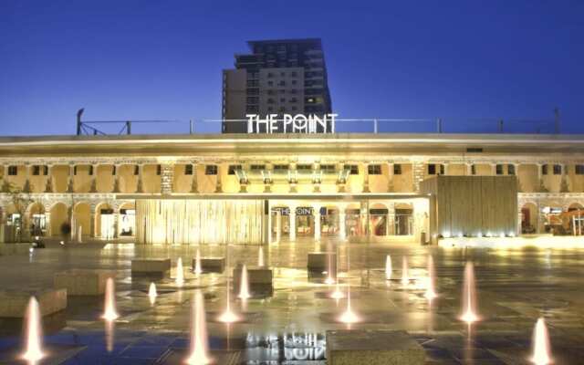 Modern-luxury in Tigne Point w Pool, Best Location