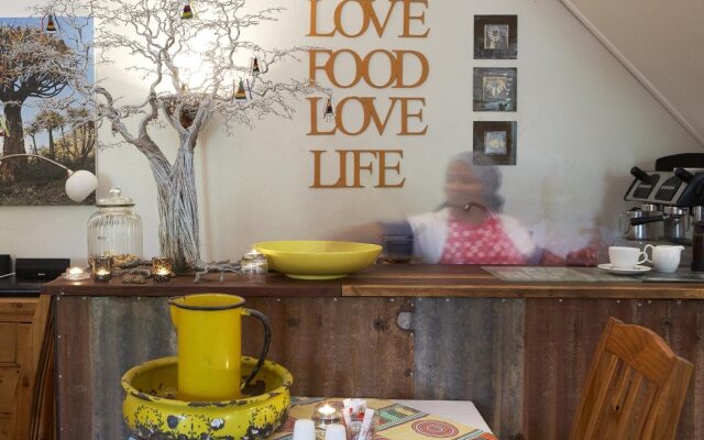 Yellow Aloe Guesthouse