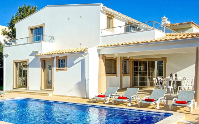 Villa Machado