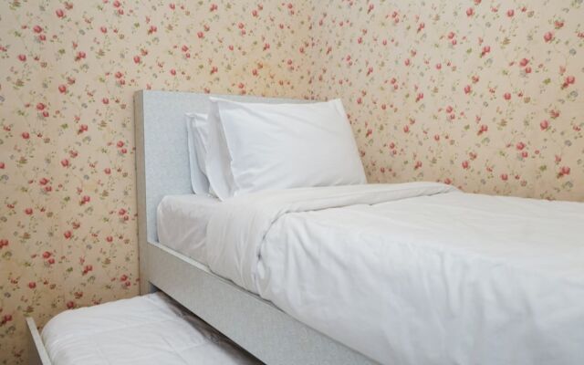 Comfy and Clean 2BR Green Pramuka Apartment