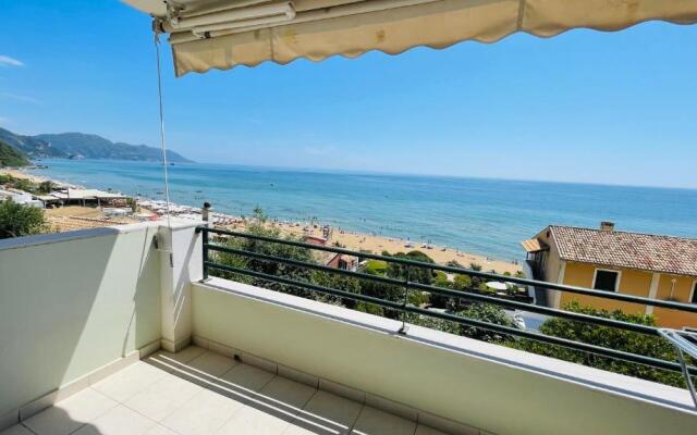 Glyfada beach two floors apartment 2-3 people