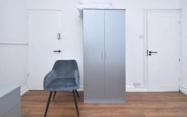 Stylish 3bedroom Near Stoke-on-trent Hospital