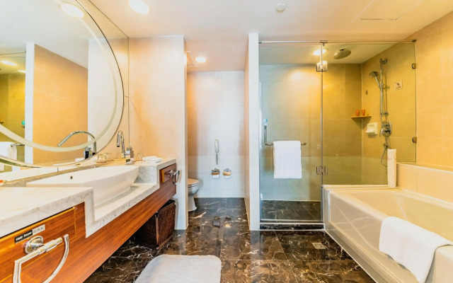 Crowne Plaza City Center Ningbo by IHG