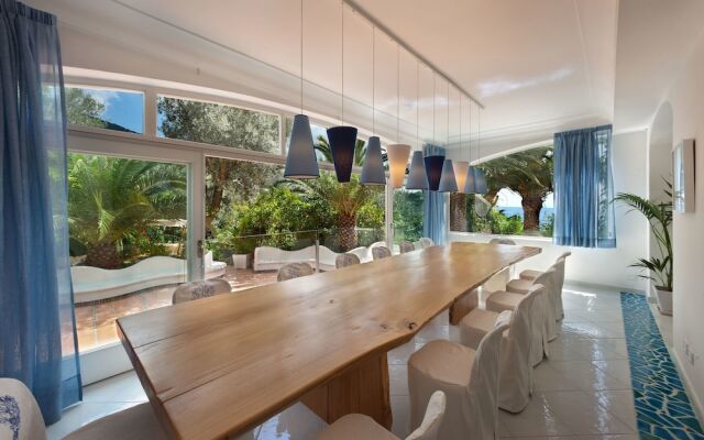 Villa Infinity