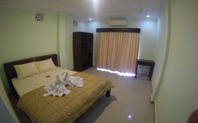 Padi-Padi Hostel & Bar