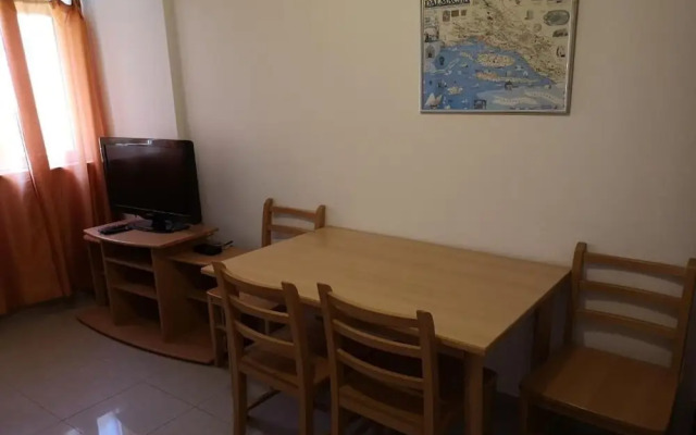 Dragi - Great Location & Comfortable - A3