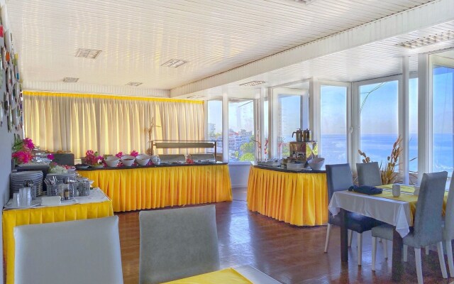 Royal City Hotel