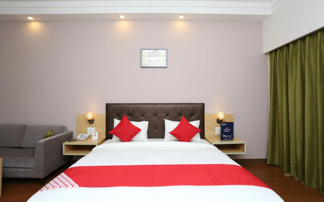 Four Leaf Service Suites